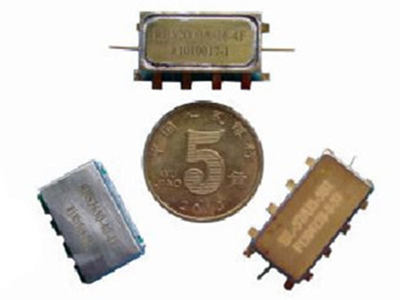 Dielectric Resonator Surface Mount Filter